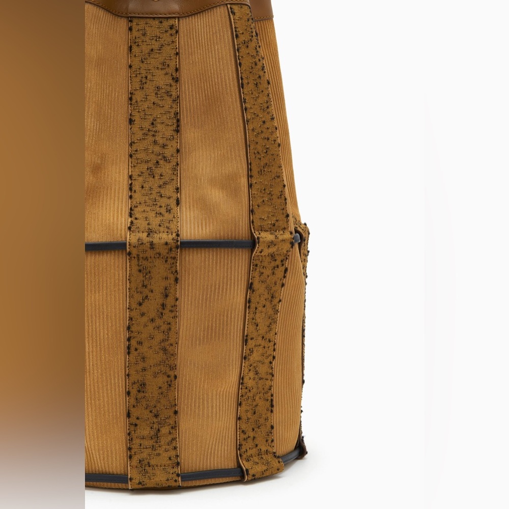 F/W 2022 Ulla Johnson Willow XL Drawstring Bucket Bag in Senape Colorblock - Picture 3 of 14